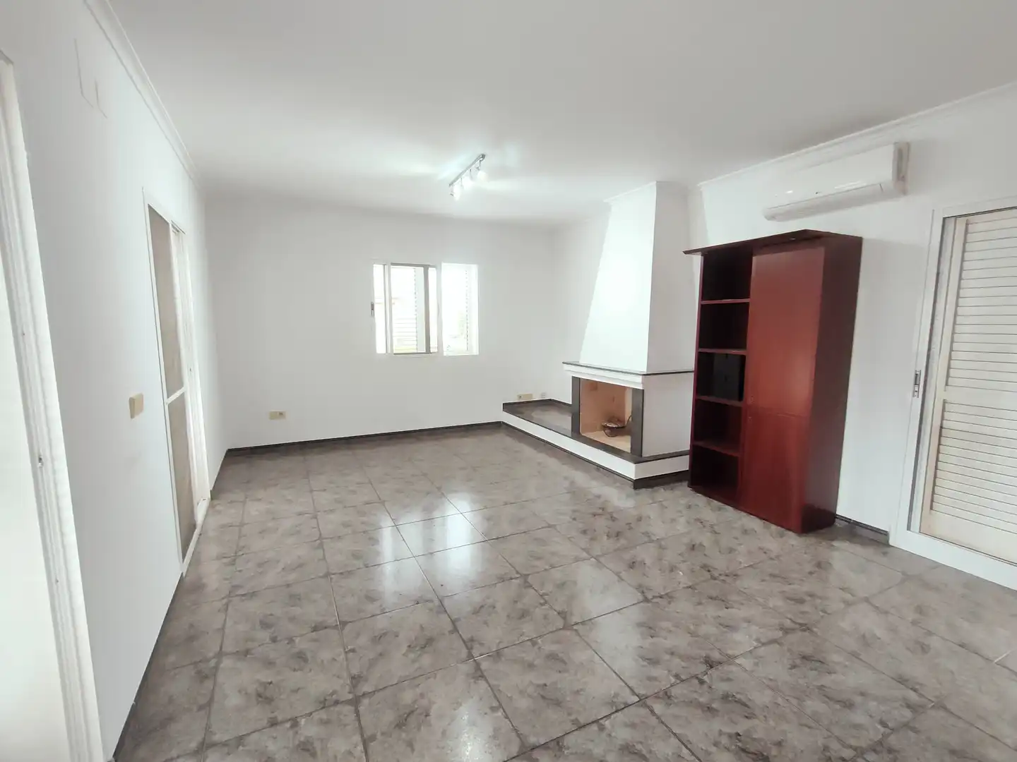 Casa o chalet en venta en Chiva con Jardín privado, Terraza y Trastero