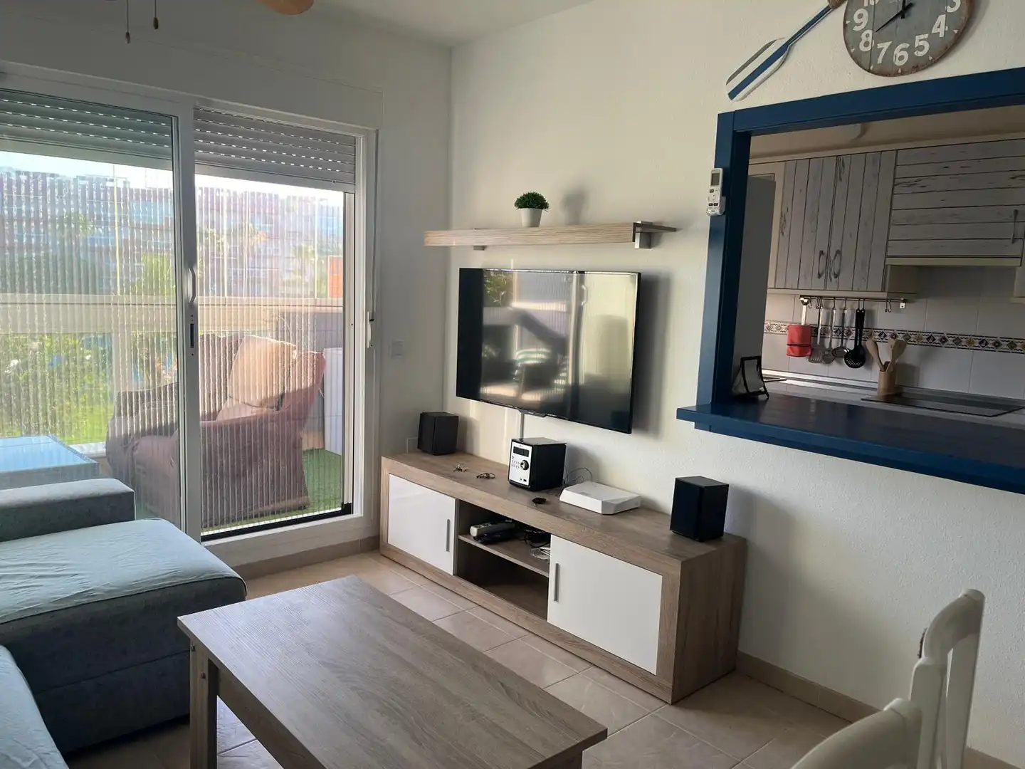 Sala de estar de Piso de alquiler en El Ejido con Aire acondicionado, Calefacción y Terraza