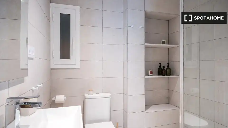 Flat with terrace to rent in Eixample, imagen 7