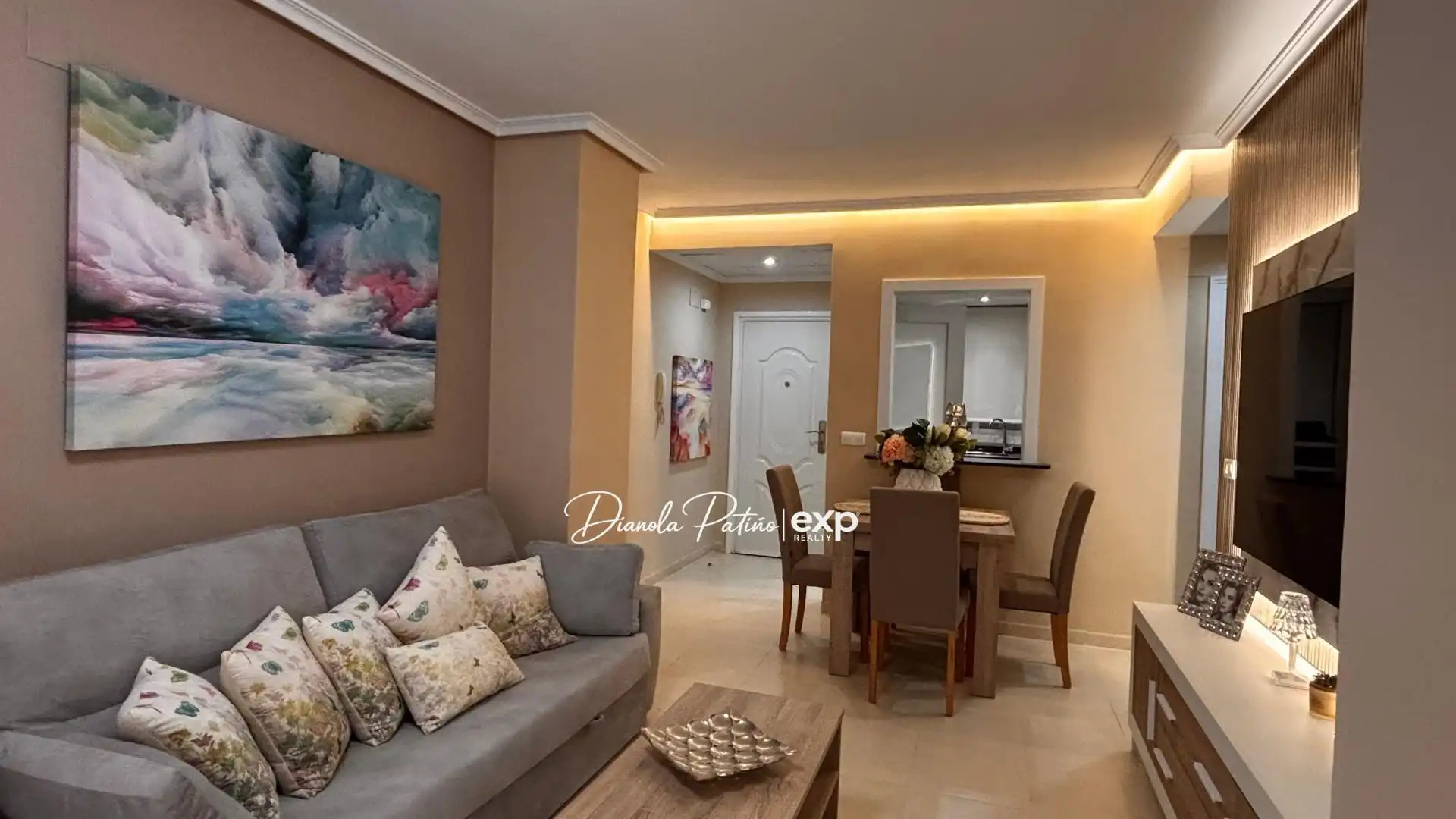 Sala d'estar de Apartament en venda en Oropesa del Mar / Orpesa amb Aire condicionat, Jardí privat i Terrassa
