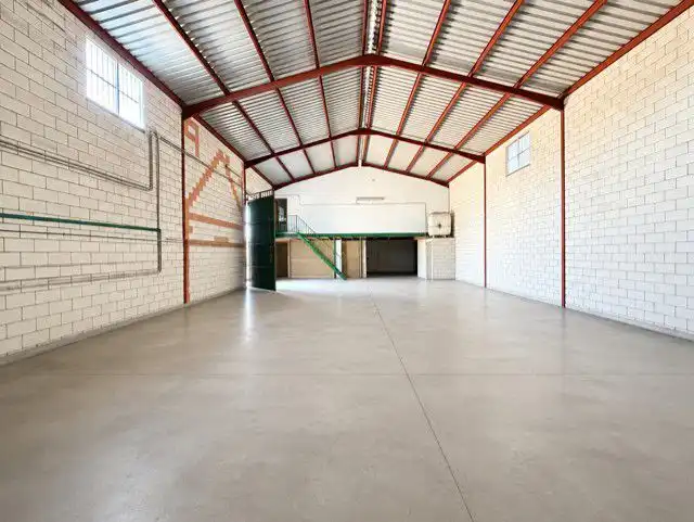 Nau industrial en venda a Sevilla, imagen 2