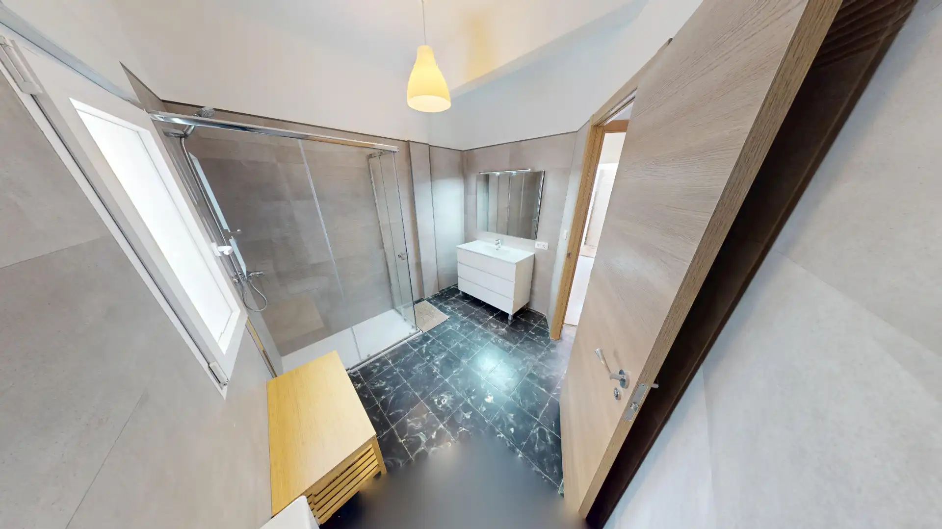 Bathroom of Flat for rent in Alicante / Alacant  with Furnished, Washing machine and TV