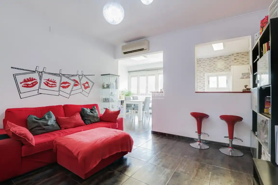 Sala d'estar de Pis en venda en Sabadell amb Aire condicionat