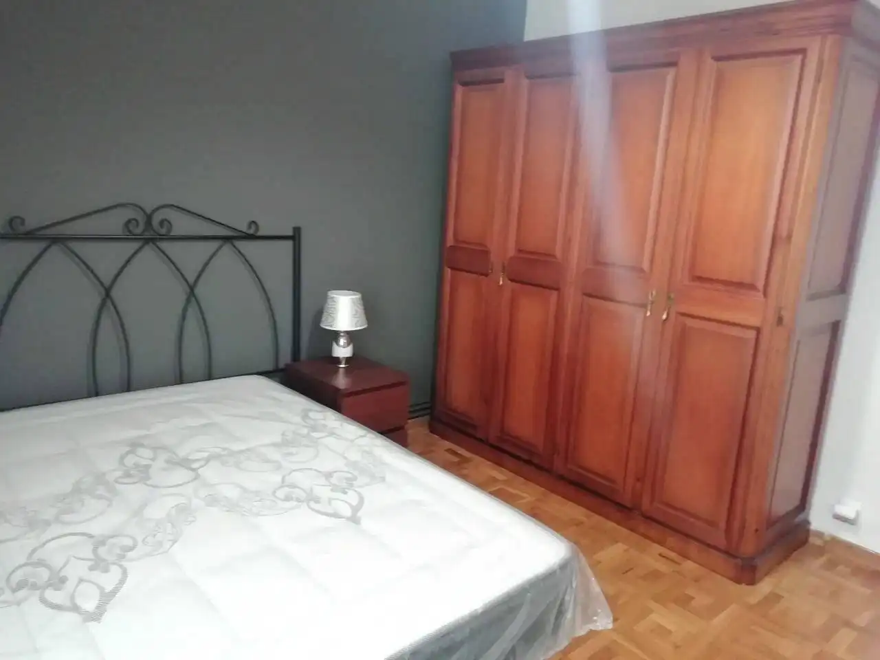 Dormitori de Pis de lloguer en  Logroño amb Calefacció