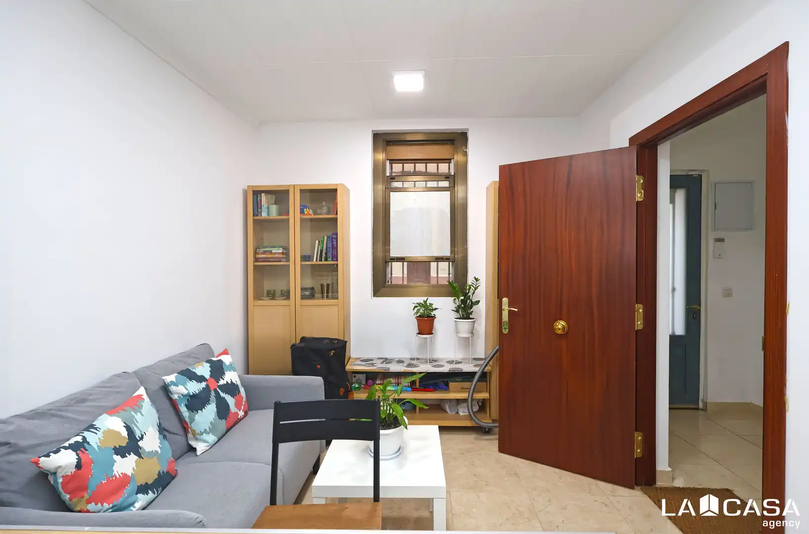 Sala d'estar de Planta baixa en venda en L'Hospitalet de Llobregat amb Calefacció, Terrassa i Traster