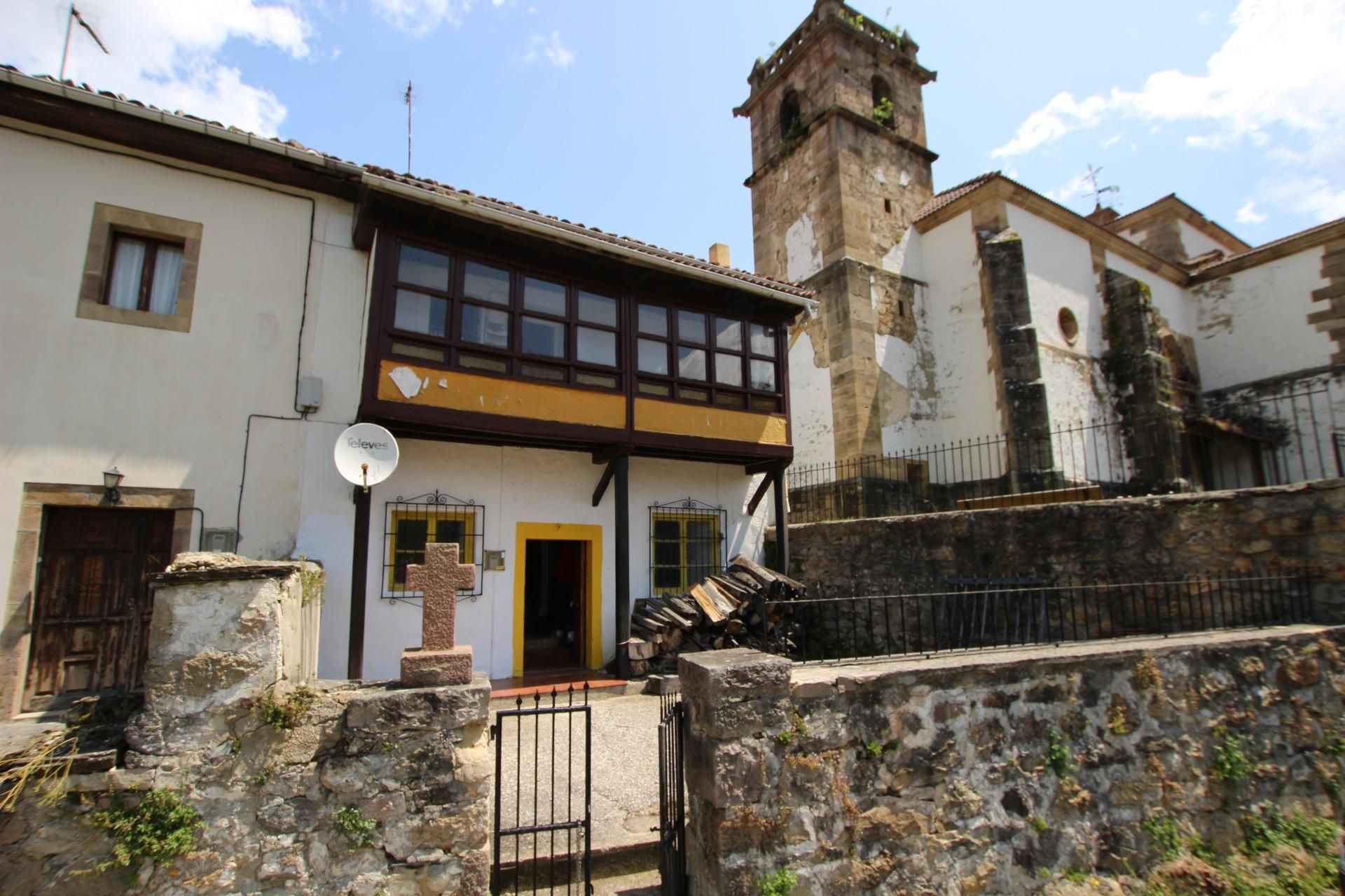 Exterior view of House or chalet for sale in Polaciones  with Private garden