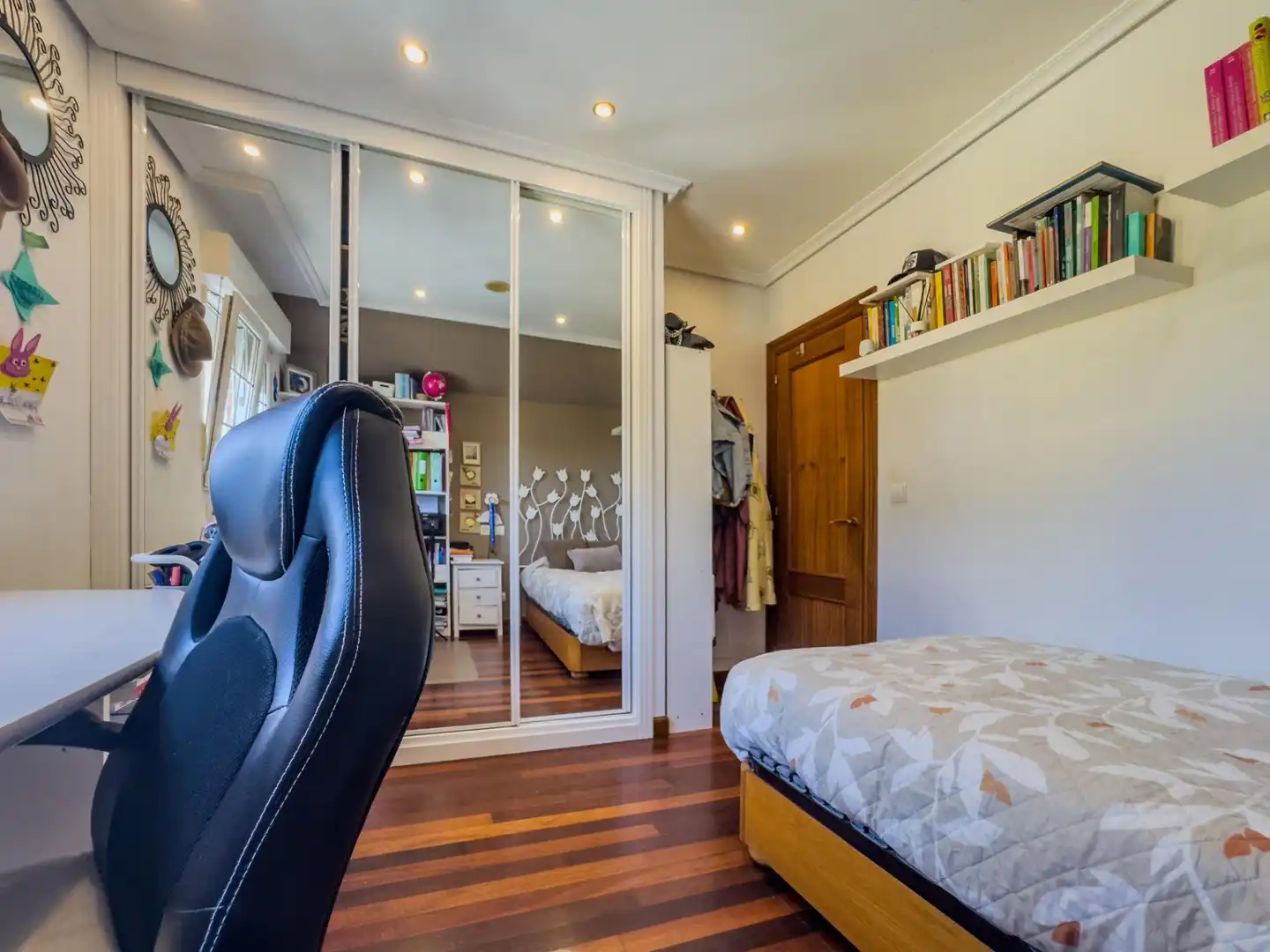 Habitación de Casa o chalet en venta en Camargo con Calefacción, Jardín privado y Parquet