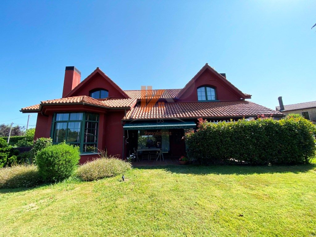 Vista exterior de Casa o xalet en venda en Ames amb Aire condicionat, Jardí privat i Terrassa