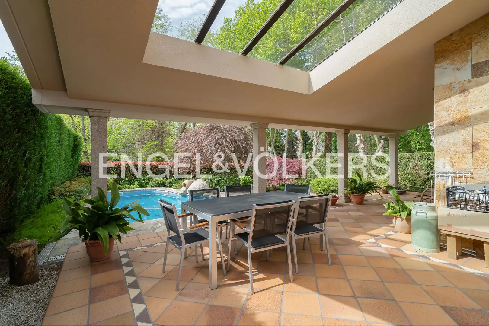 Terraza de Casa o chalet en venta en Oleiros con Calefacción, Jardín privado y Terraza