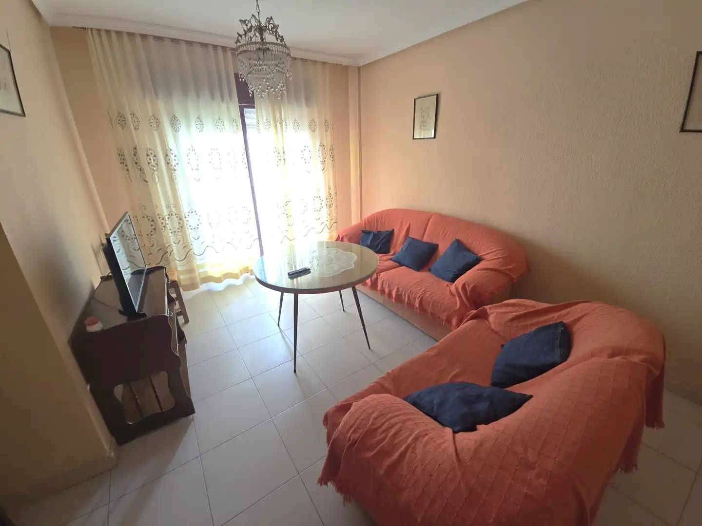 Wohnzimmer von Wohnung zur Miete in Casco Antiguo