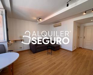 Sala d'estar de Pis de lloguer en  Madrid Capital amb Aire condicionat, Calefacció i Traster