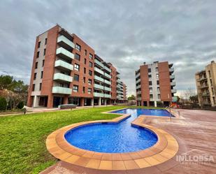 Piscina de Pis de lloguer en Manresa amb Calefacció, Jardí privat i Terrassa