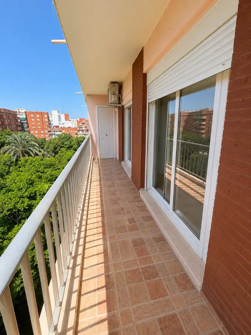 Terraza de Piso de alquiler en Valencia con Aire acondicionado, Amueblado y Horno