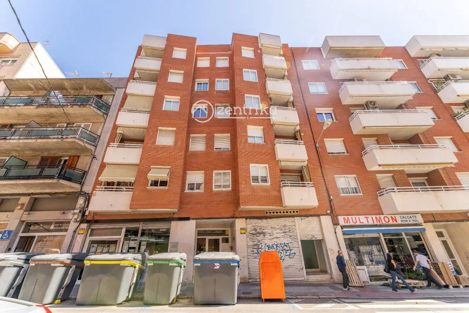 Vista exterior de Piso en venta en Reus con Aire acondicionado, Calefacción y Terraza