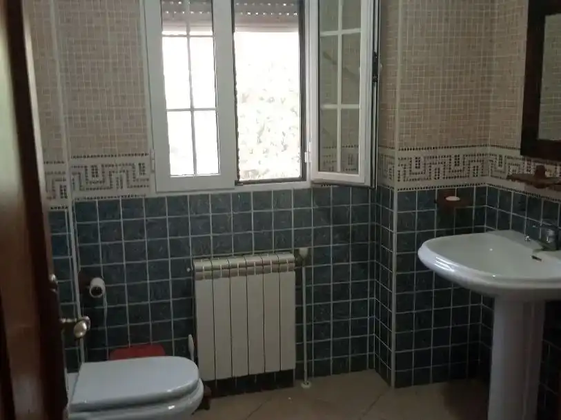Bany de Casa o xalet de lloguer en Mutxamel amb Aire condicionat, Jardí privat i Traster