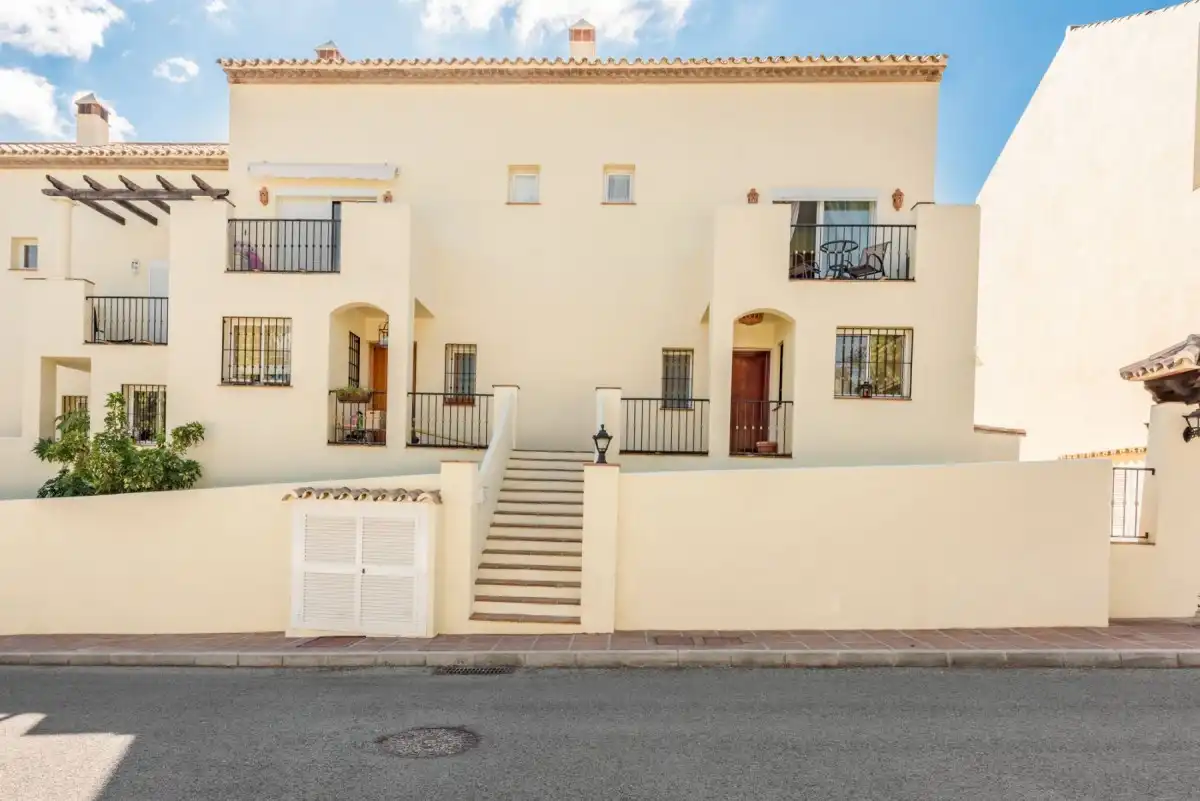 Casa adosada en venta en Casco Antiguo