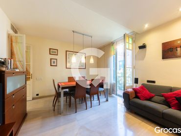 Appartamento con balcone in vendita a CL CONSELL DE CENT