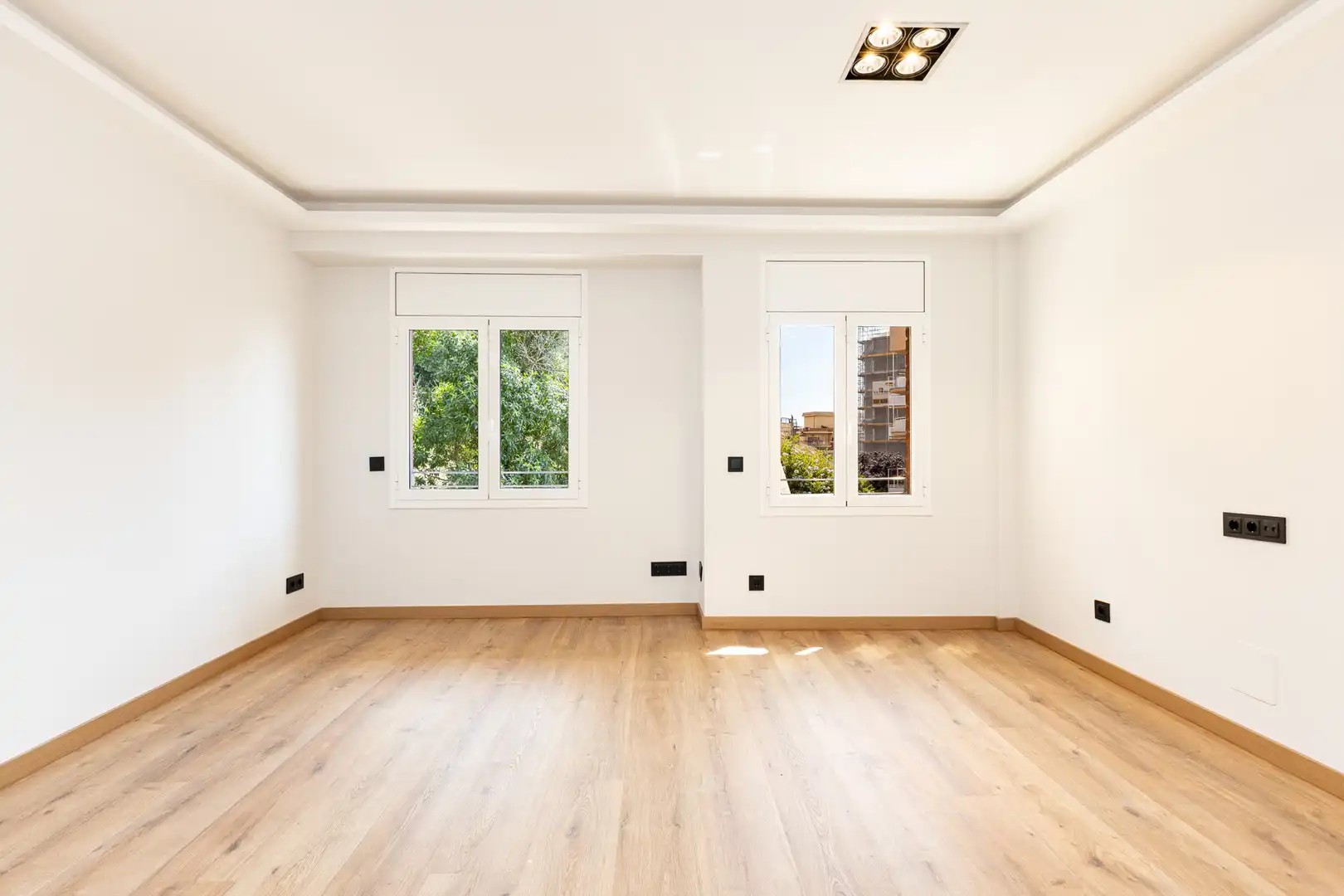 Wohnzimmer von Wohnung zum Verkauf in Barcelona mit Klimaanlage, Heizung und Parkett
