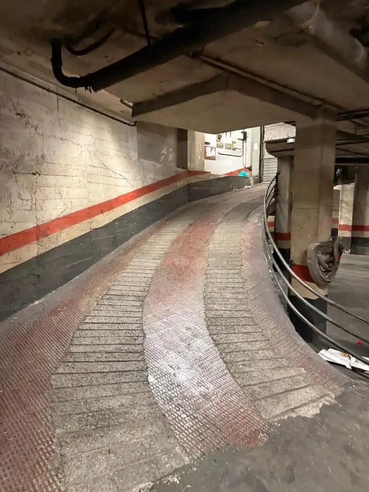 Außenansicht von Garage zur Miete in Barcelona