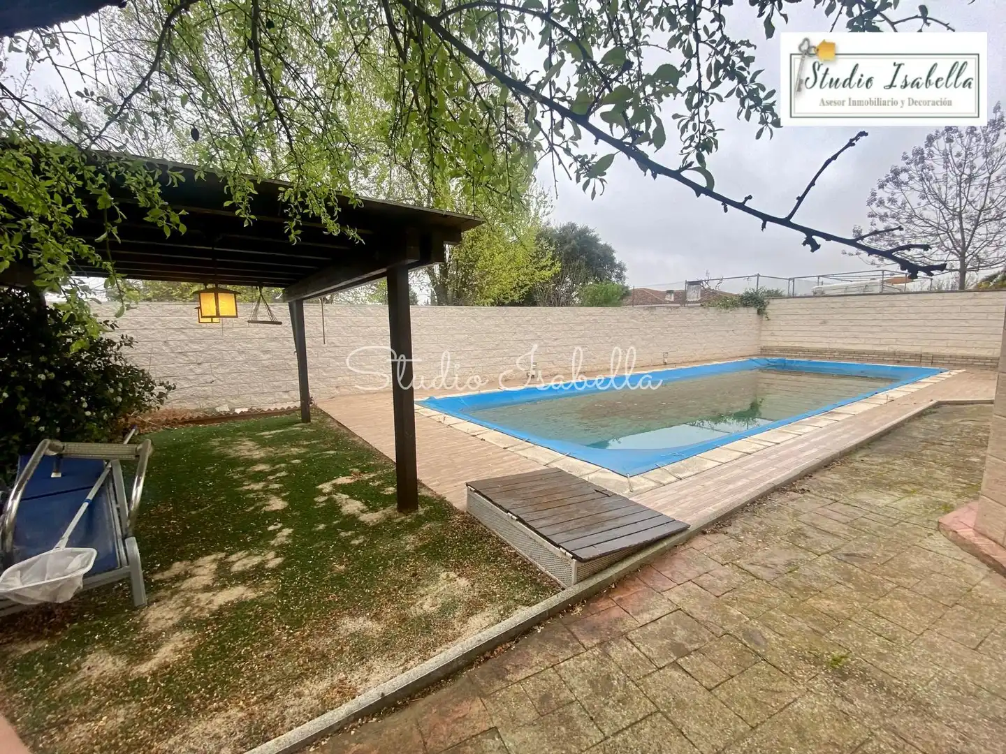 Piscina de Casa o xalet en venda en Nambroca amb Aire condicionat, Calefacció i Jardí privat