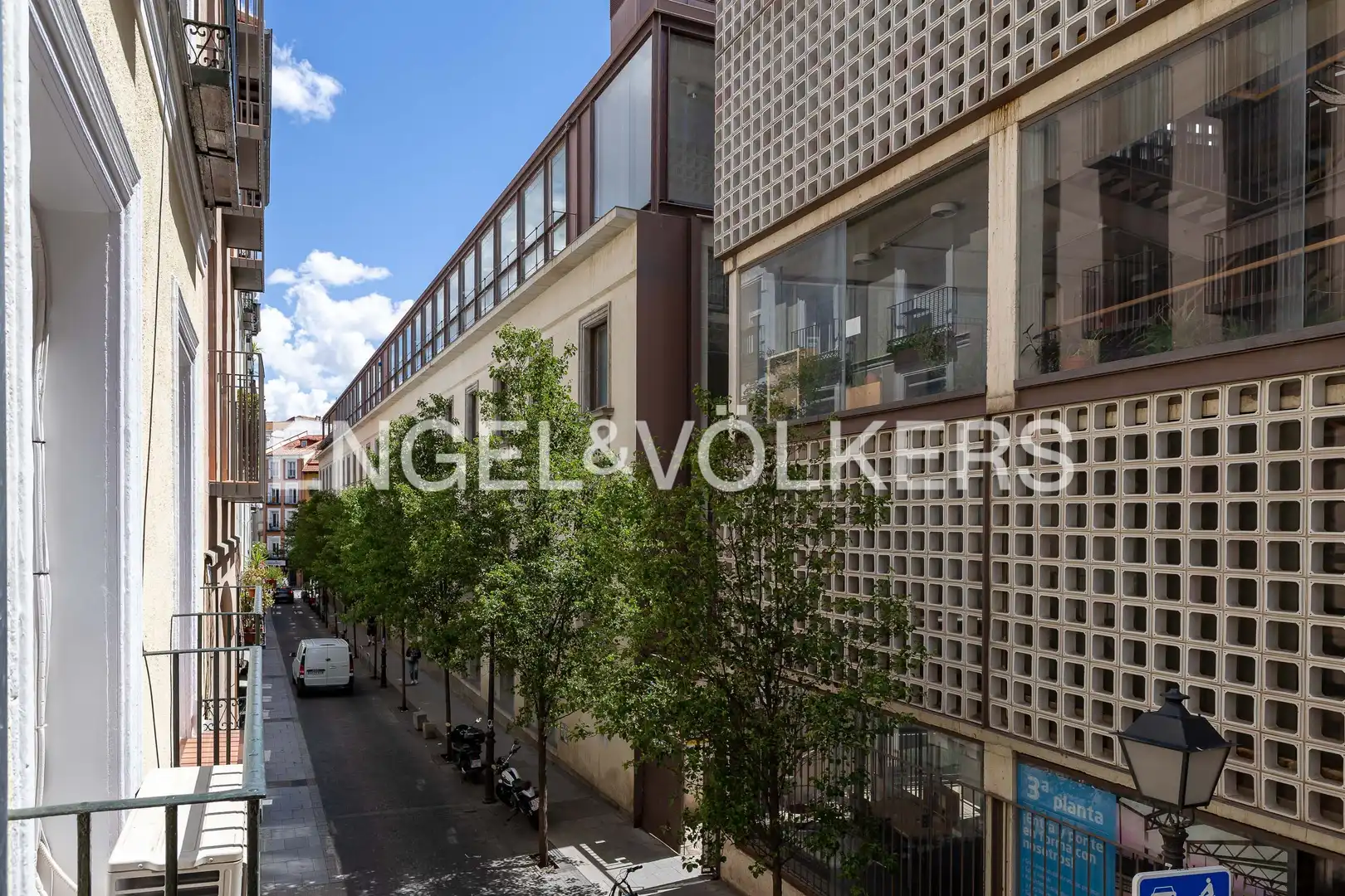 Exterior view of Flat for sale in Madrid  with Air Conditioner, Heating and Parquet flooring