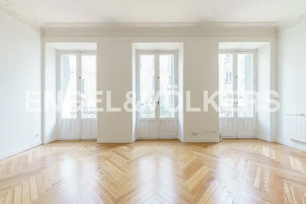 Wohnzimmer von Wohnung zur Miete in Madrid mit Klimaanlage, Heizung und Parkett