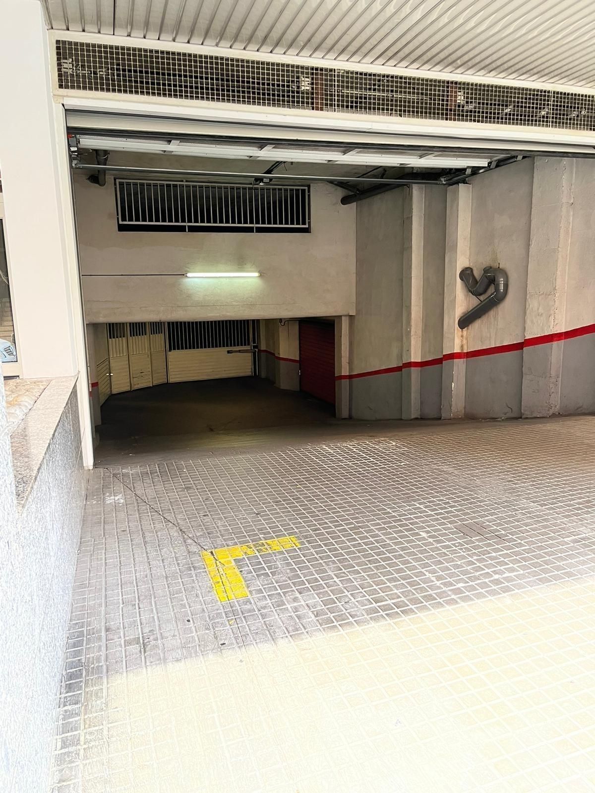 Parking of Garage for sale in Manresa