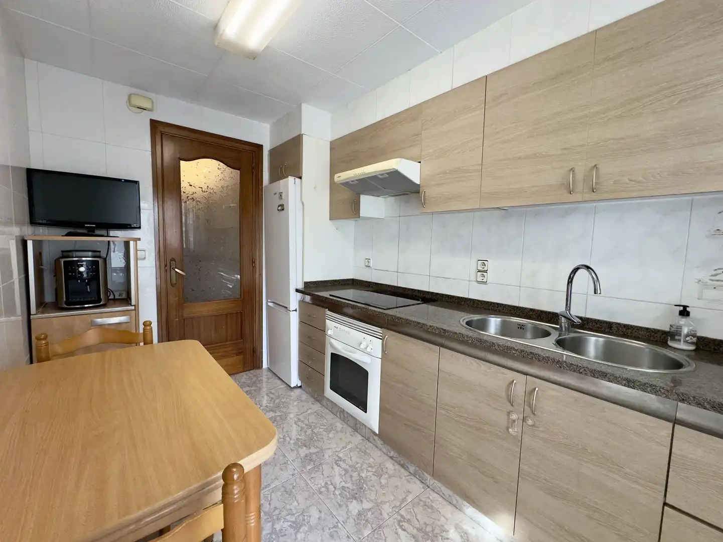 Flat with terrace for sale in Calella, imagen 6