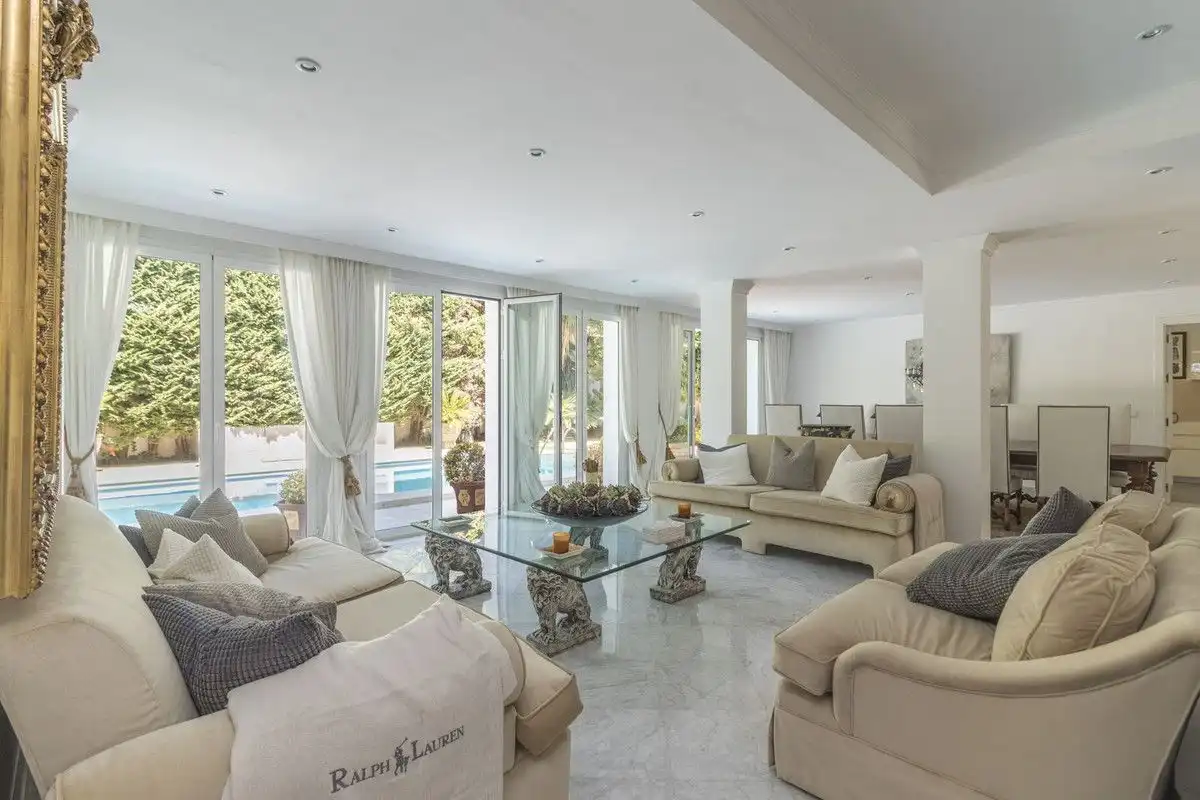 Sala d'estar de Casa o xalet en venda en Mijas amb Terrassa i Piscina comunitària