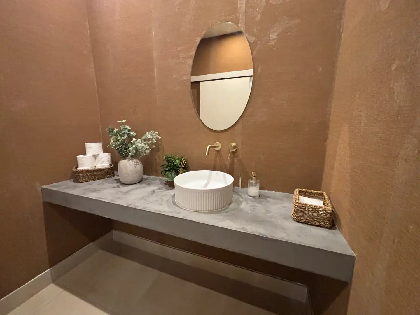 Baño de Local en traspaso en Madrid con Aire acondicionado, Terraza y Internet
