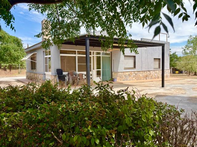 Finca rústica en Venta en Jesús - Els Reguers