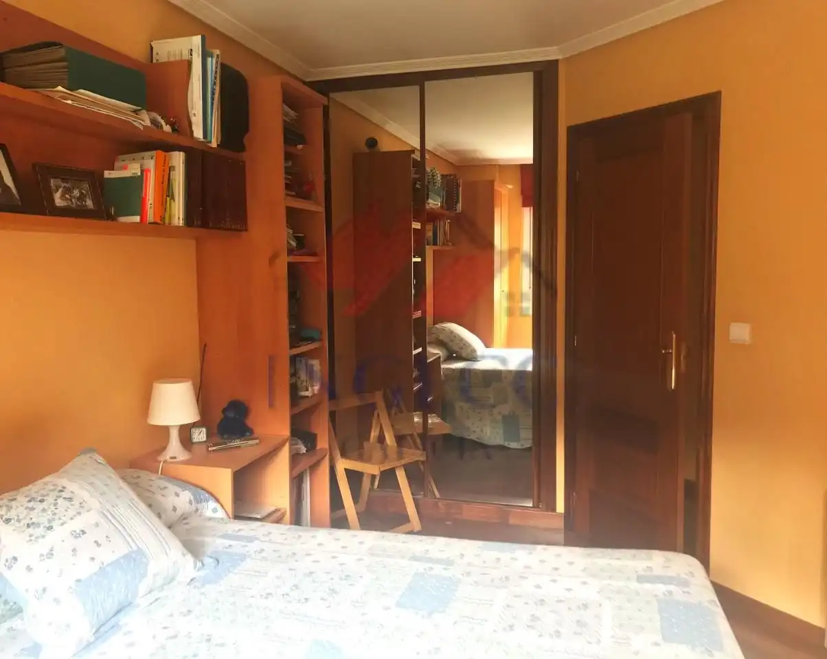 Habitación de Piso en venta en Miño con Calefacción, Parquet y Terraza