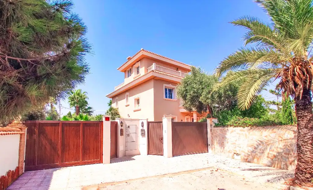 Exterior view of Houses for sale in Orihuela