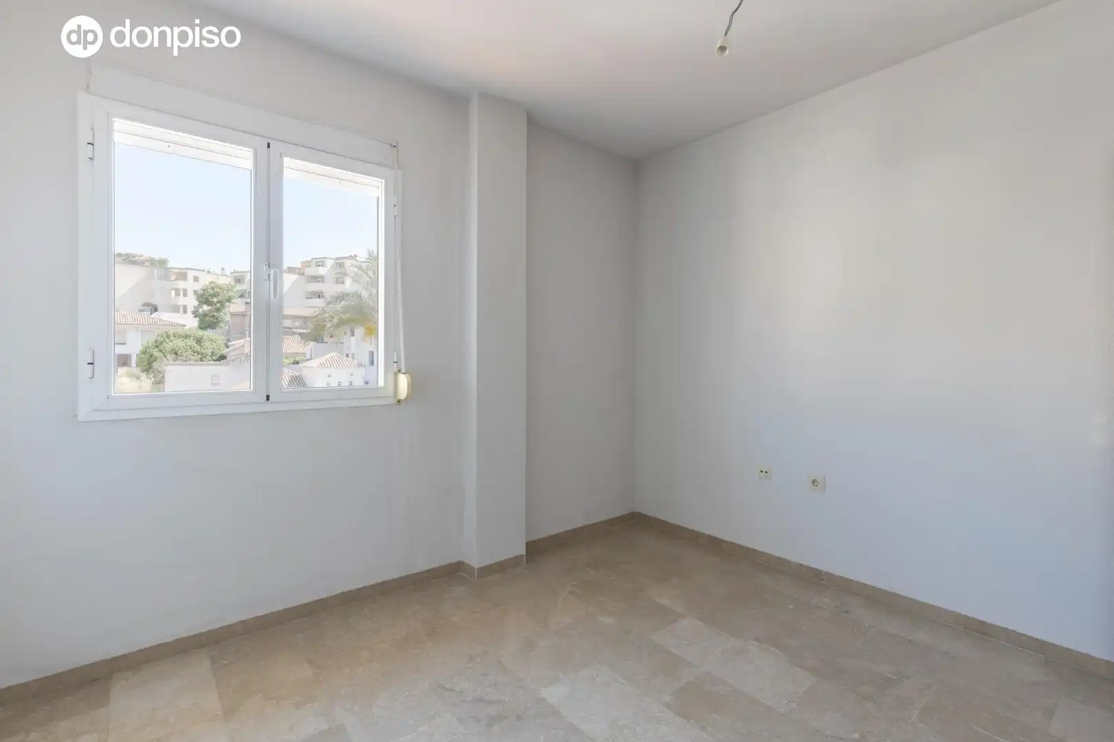 Piso con ascensor en venta en Avenida de Sierra Nevada 90, imagen 16