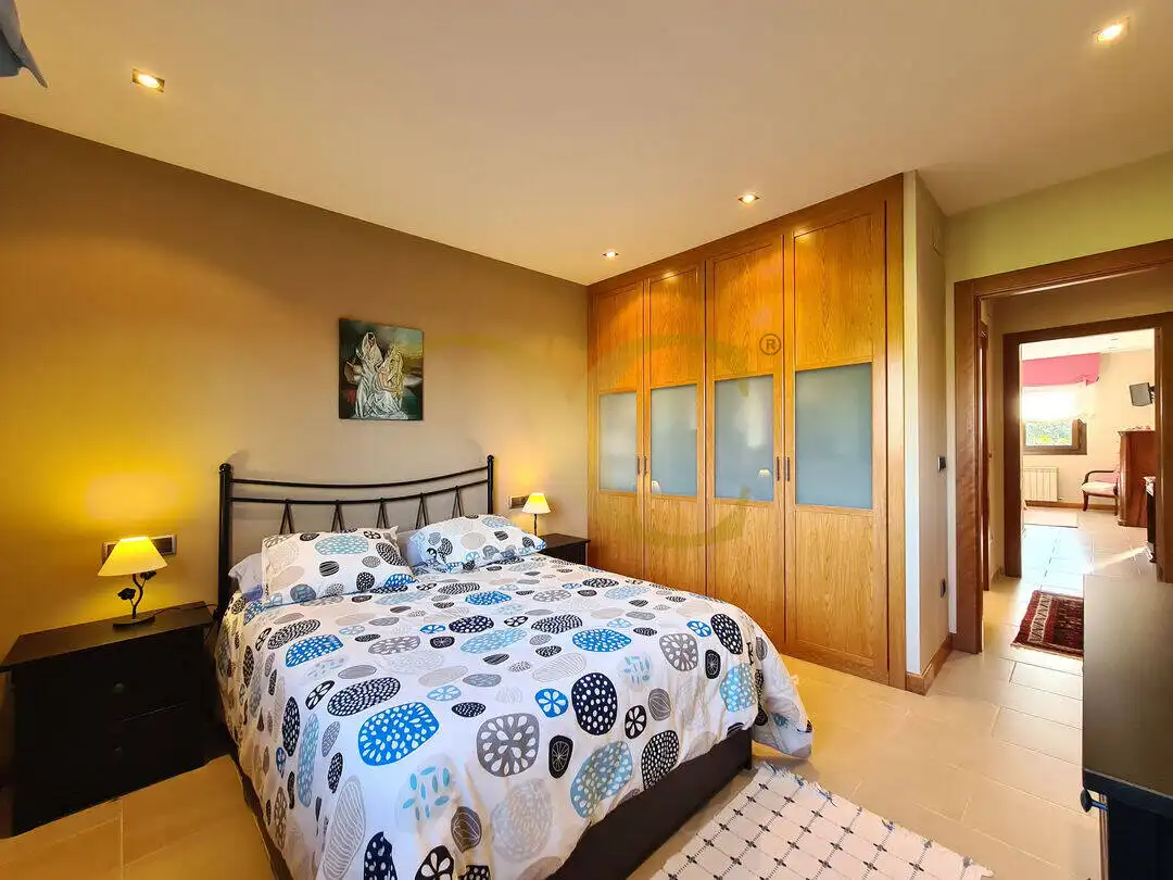 Habitación de Casa o chalet en venta en Siero con Calefacción, Terraza y Trastero