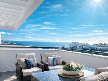 Àtic amb piscina en venda a Estepona Pueblo