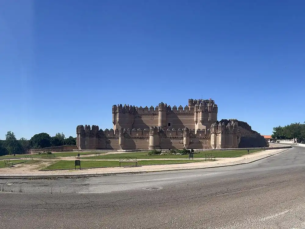 Exterior view of Houses for sale in Coca, Segovia