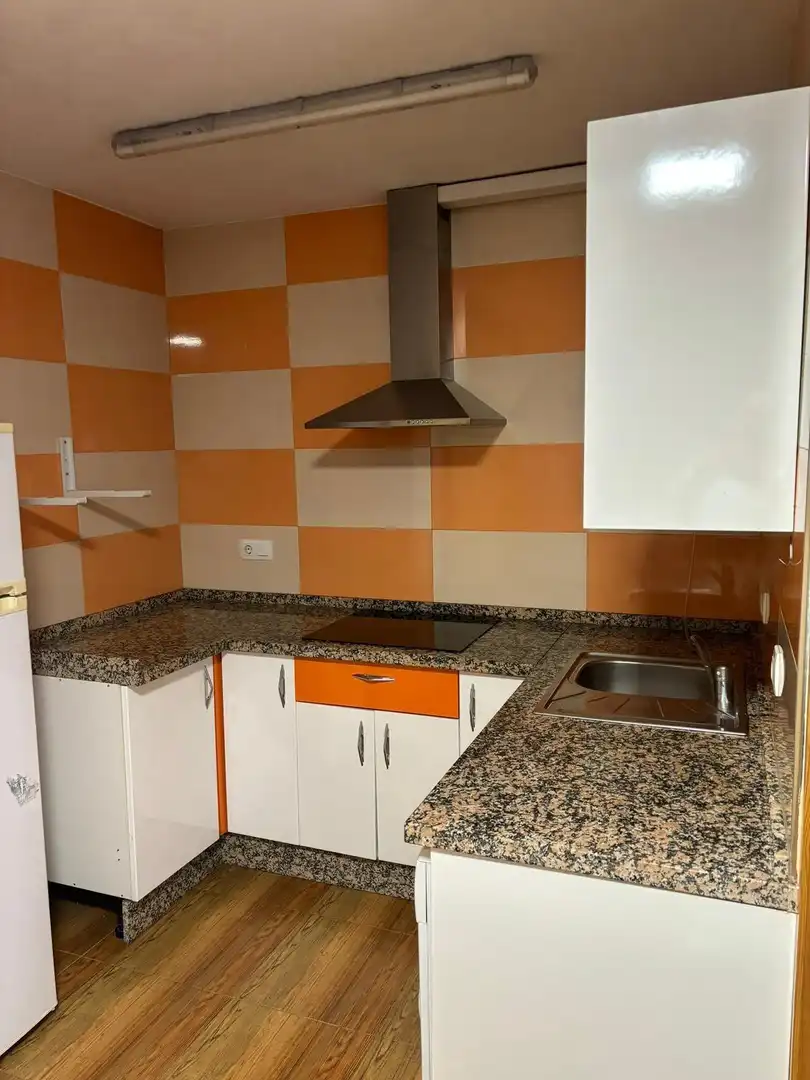 Cocina de Estudio de alquiler en Puerto de la Torre - Atabal