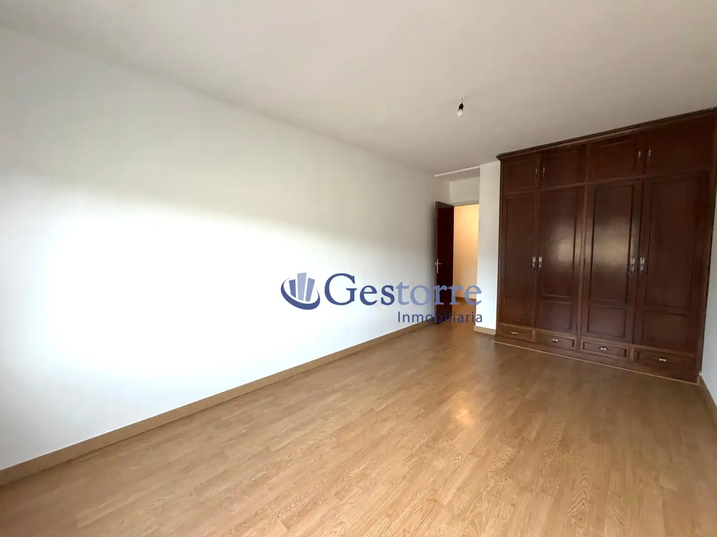 Flat for rent in Oviedo - CL VICTOR HEVIA, Vallobín