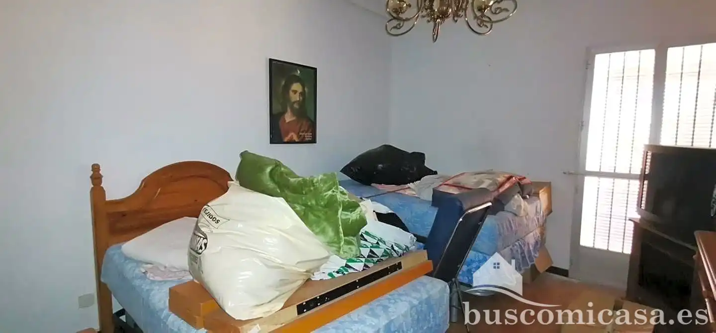 Dormitori de Casa o xalet en venda en Linares amb Aire condicionat, Terrassa i Traster