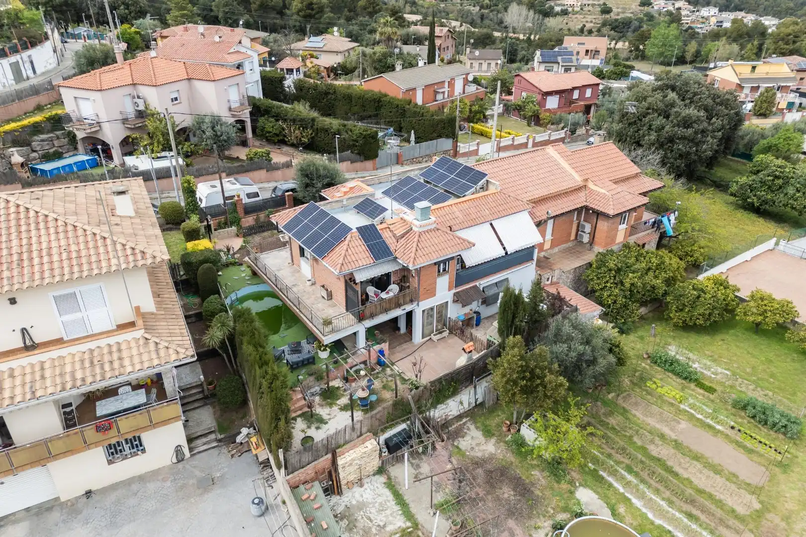 Vista exterior de Casa adosada en venta en Bigues i Riells del Fai con Aire acondicionado, Calefacción y Jardín privado