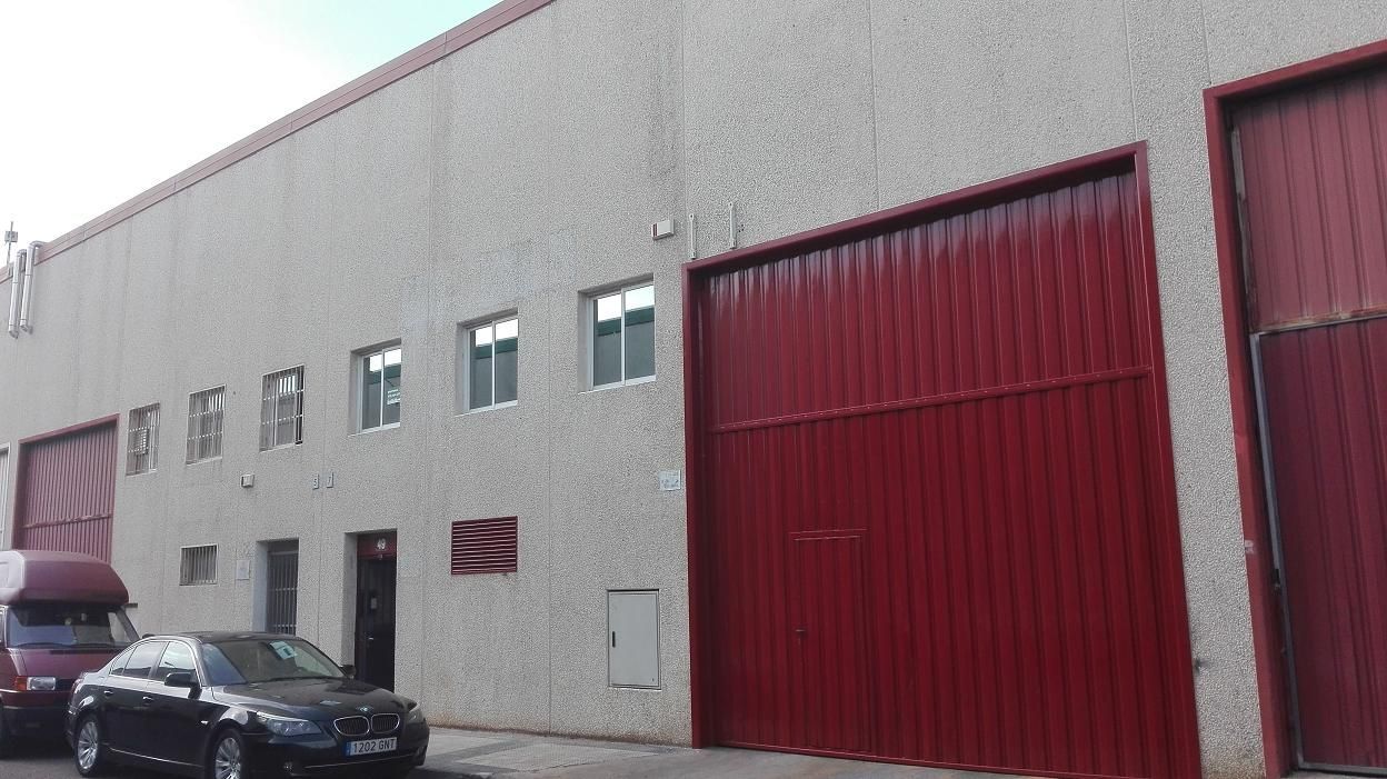 Exterior view of Industrial buildings for sale in  Zaragoza Capital