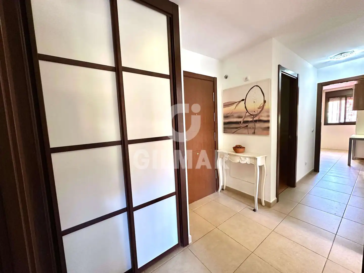 Wohnung zum Verkauf in Arona mit Privatgarten, Terrasse und Abstellraum