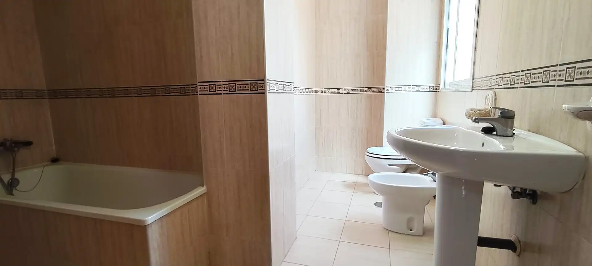 Bathroom of Ground floor for sale in Alicante / Alacant  with Terrace and Community pool
