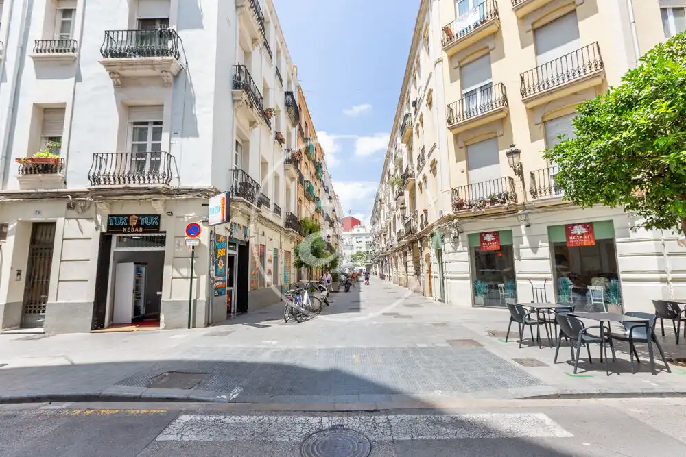 Exterior view of Flat for rent in Valencia  with Air Conditioner, Heating and Terrace