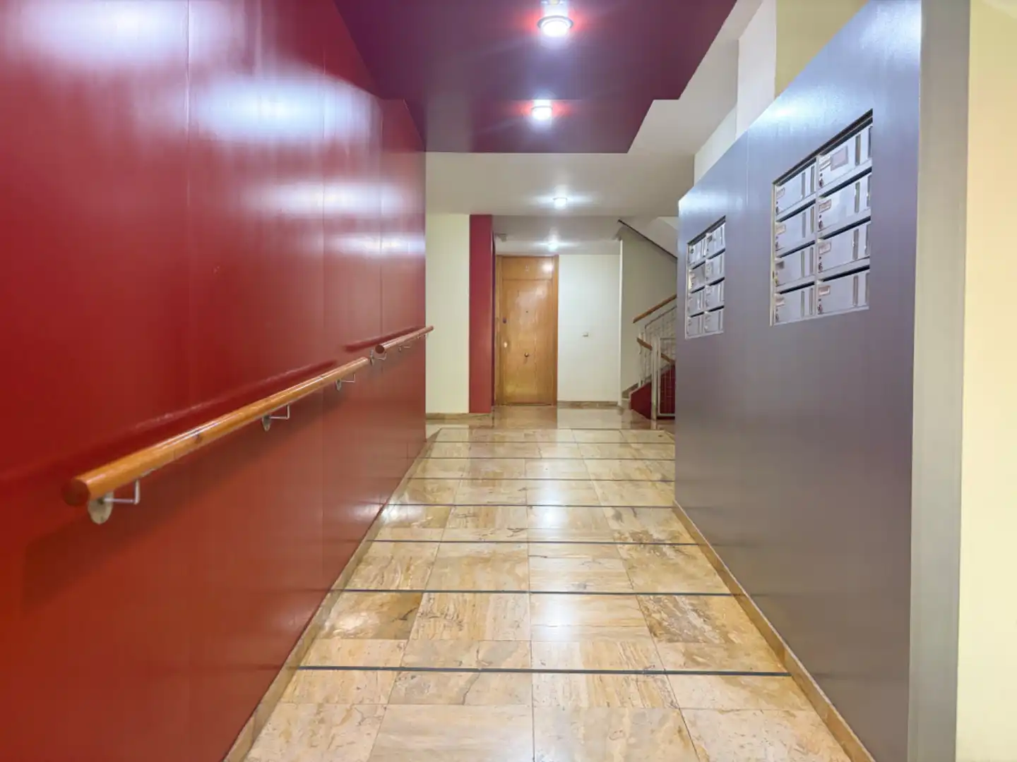 Maisonette zum Verkauf in Murcia mit Klimaanlage, Terrasse und Abstellraum