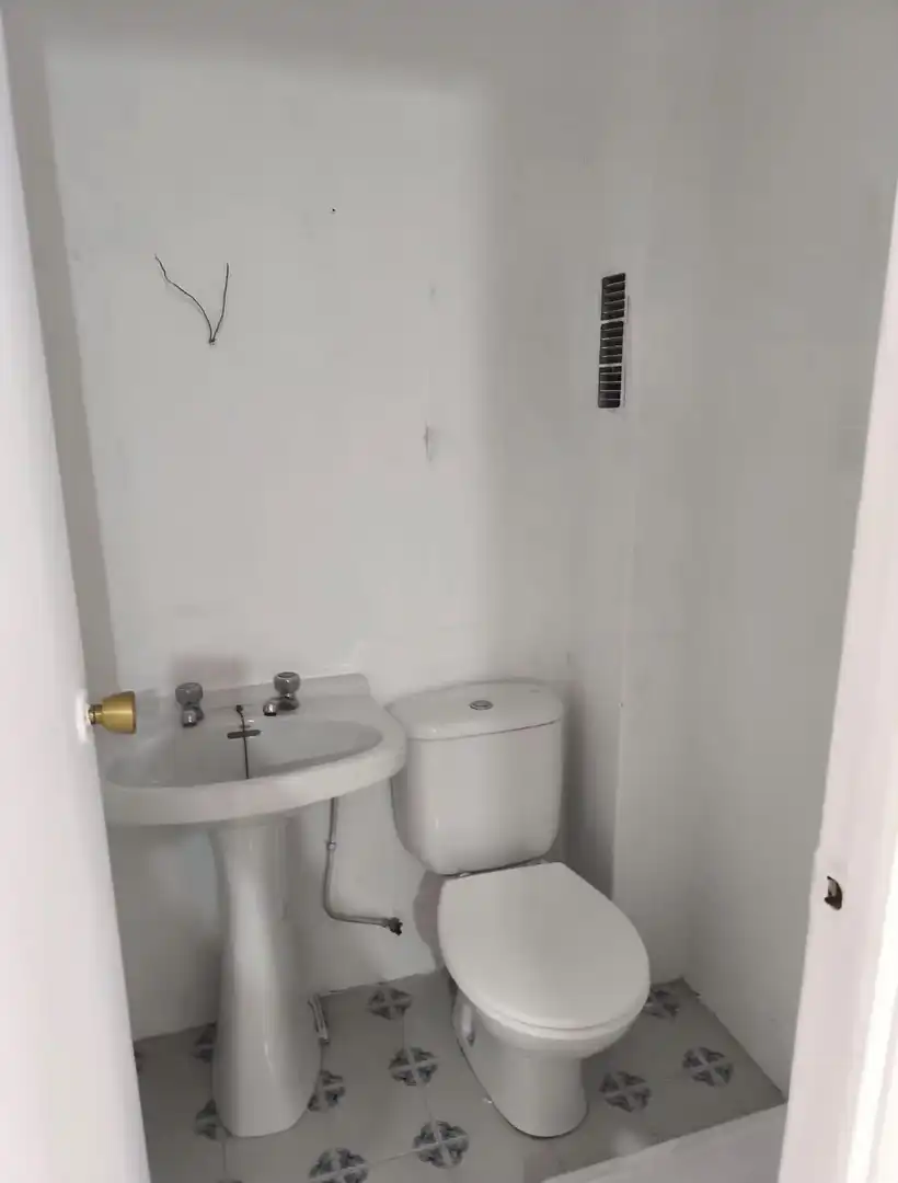Bathroom of Flat for sale in Roldán