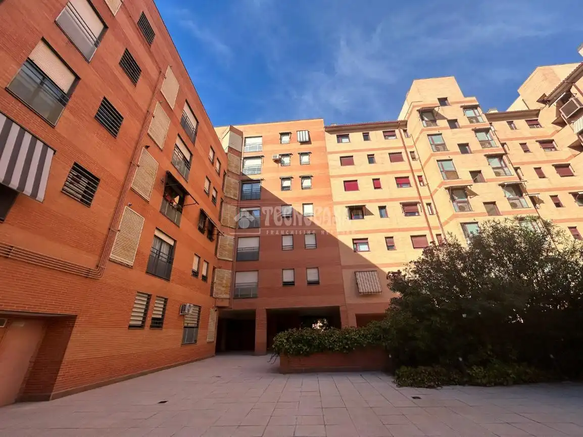Vista exterior de Piso en venta en Madrid con Aire acondicionado, Calefacción y Trastero