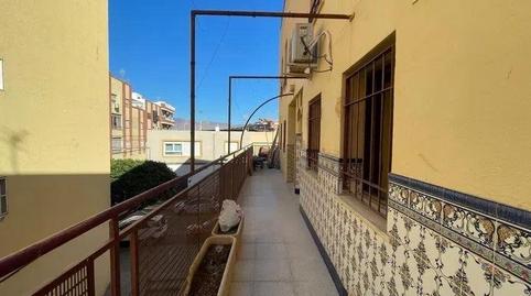 Foto 2 de Pis en venda a Calle Gudar, 2, Piedras Redondas - Torrecárdenas,  Almería Capital