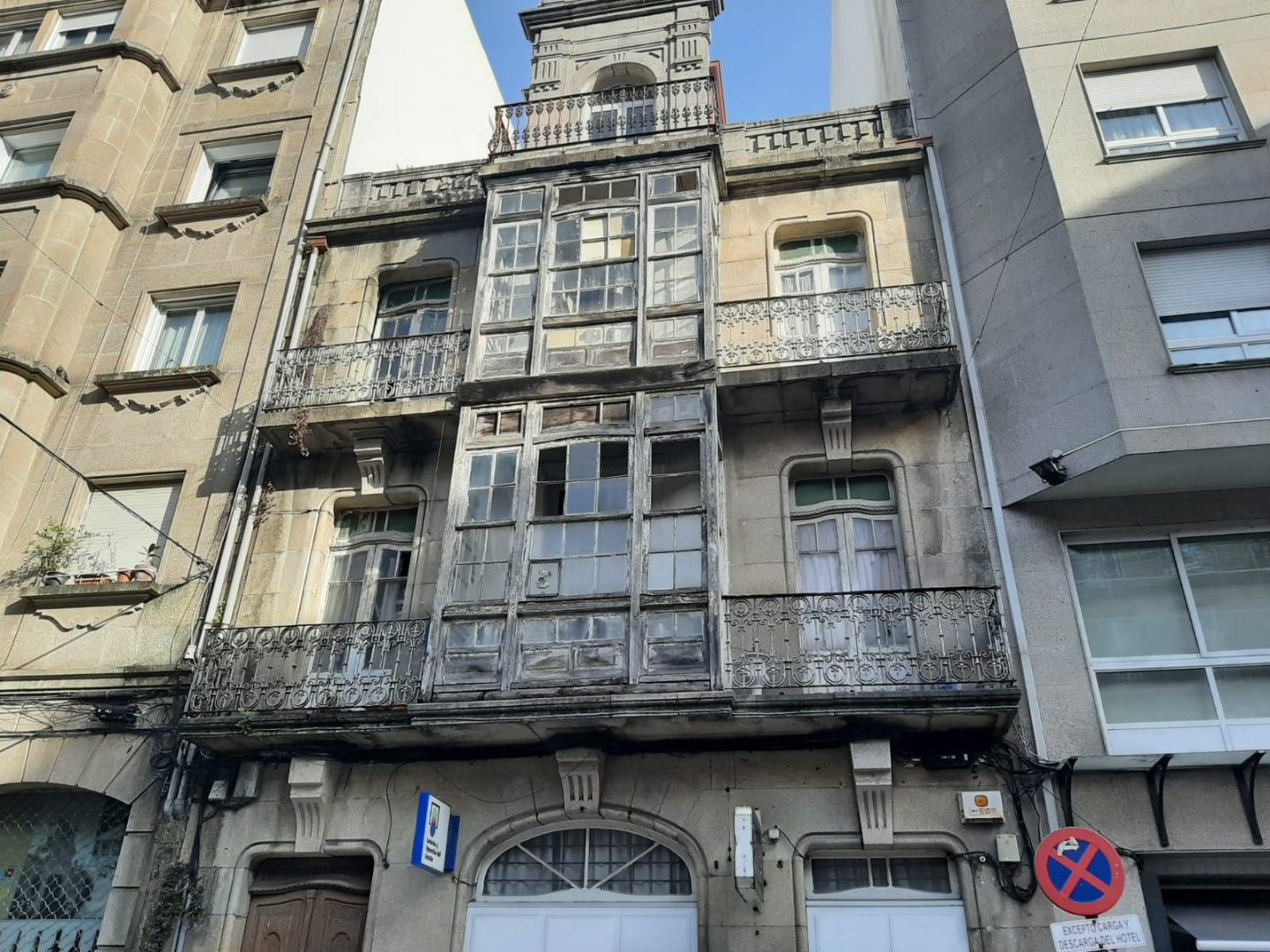 Exterior view of Building for sale in Vigo 